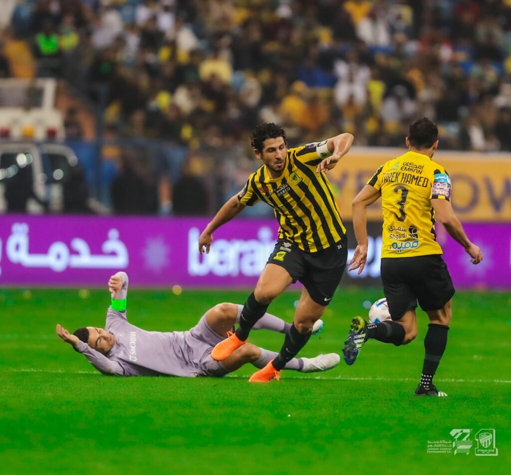 الاتحاد يهزم النصر